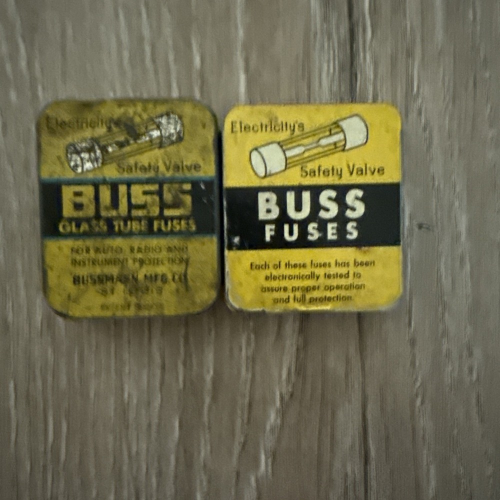 2 Vintage Buss Fuses SFE 20 Glass Tube Electrical‎ Fuse Metal Box Advertising